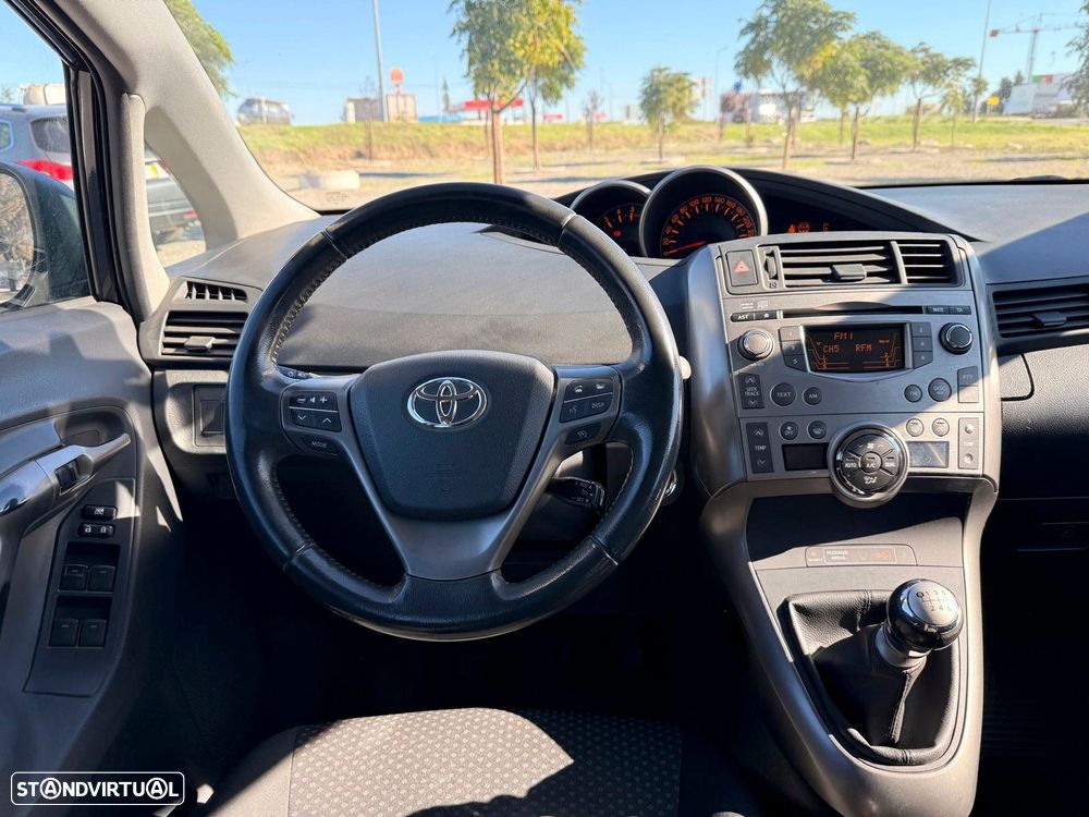 Toyota Verso 2.0 D-4D Energy i-Motion - 14
