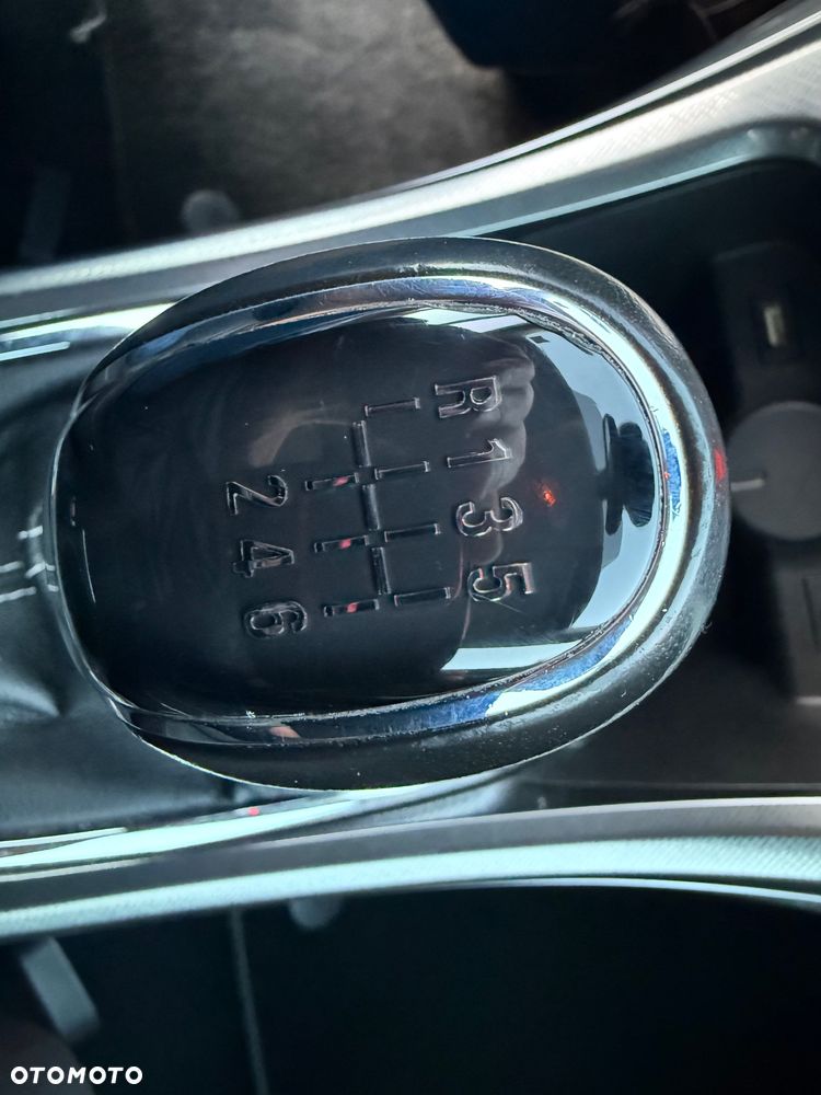 Opel Astra 2.0 CDTI DPF Design Edition - 20