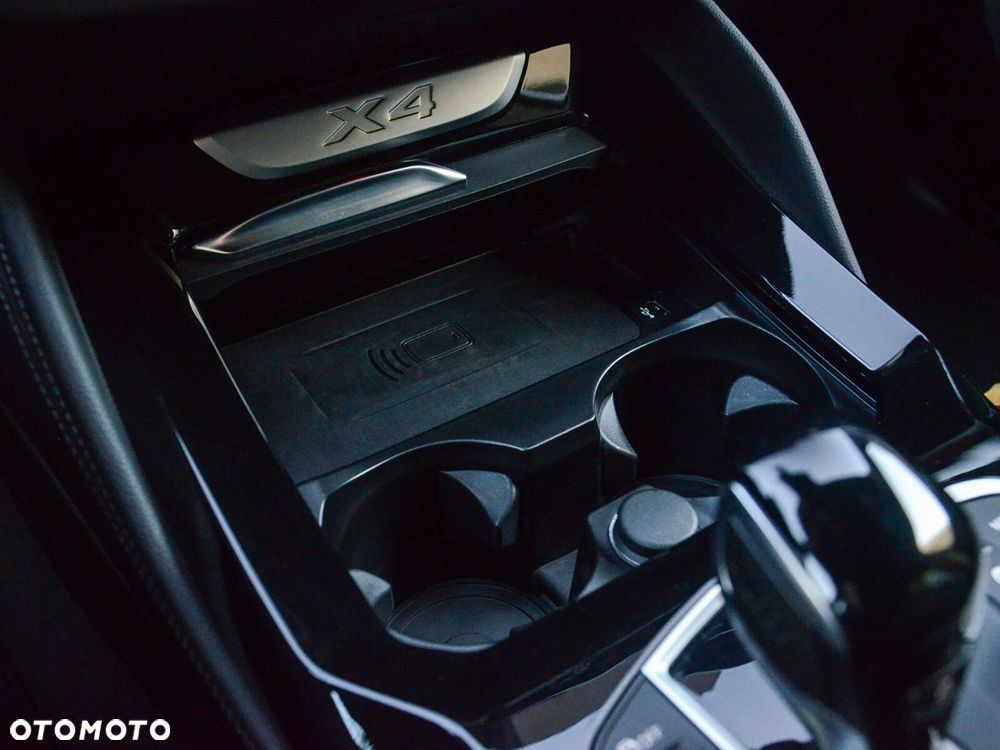 BMW X4 - 26