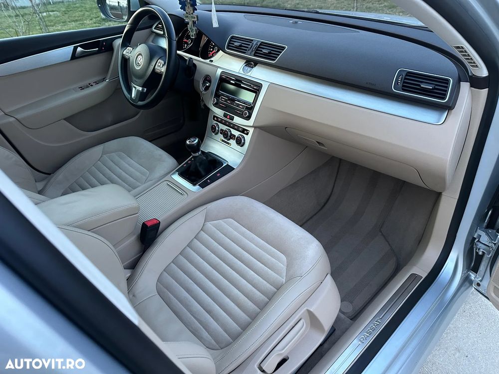 Volkswagen Passat 2.0 TDI Highline DPF - 11