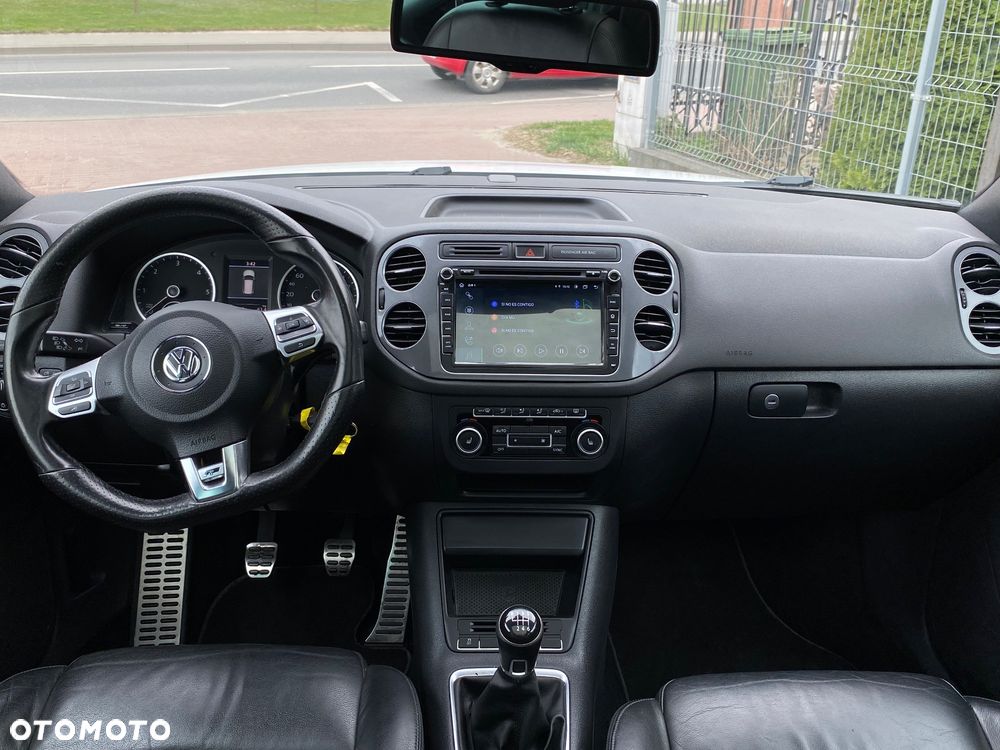 Volkswagen Tiguan - 12