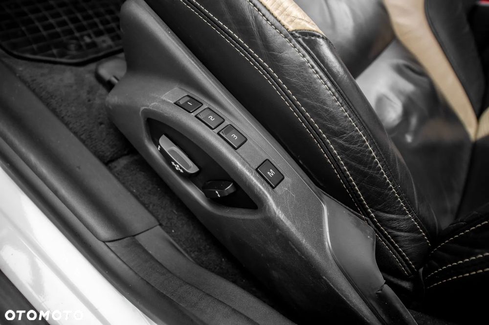 Volvo XC 60 D5 AWD RDesign - 25