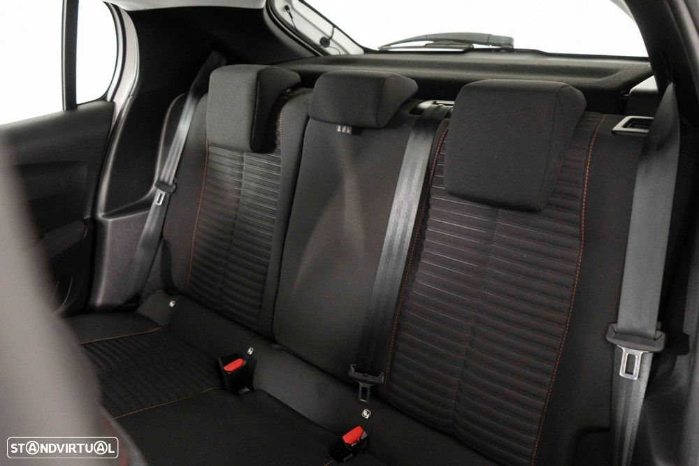 Peugeot 208 1.2 PureTech Active Pack - 9