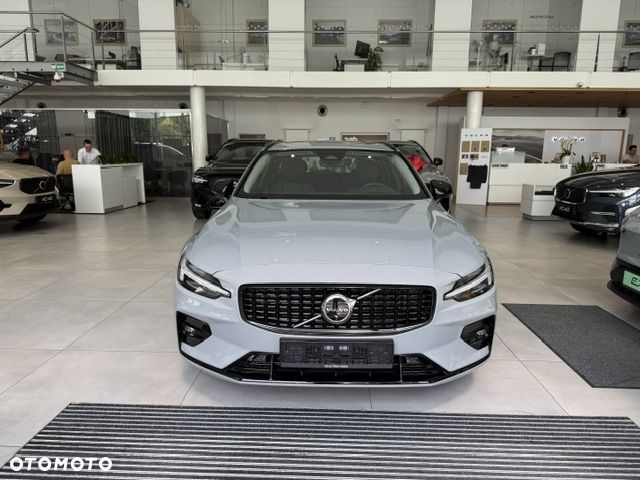 Volvo V60 B4 B Ultra Dark - 32