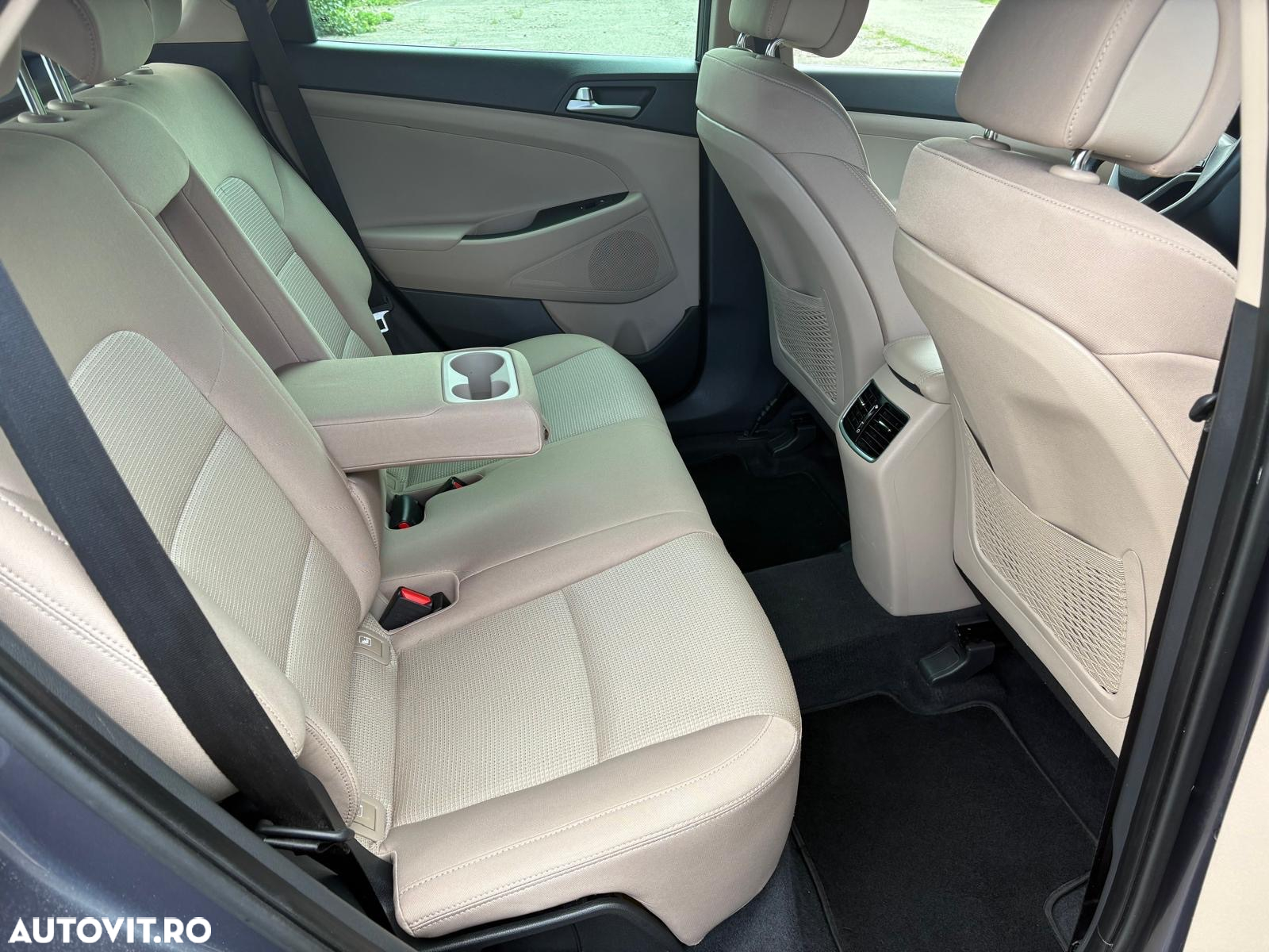 Hyundai Tucson blue 1.7 CRDi 2WD Style - 8