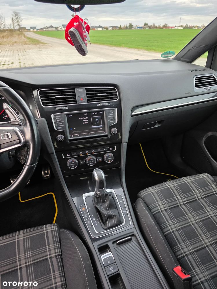 Volkswagen Golf GTD 2.0 TDI SCR DSG - 10