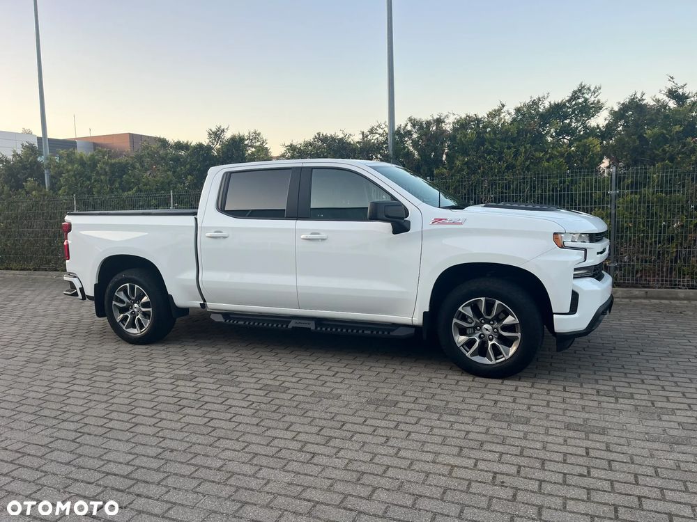 Chevrolet Silverado - 20