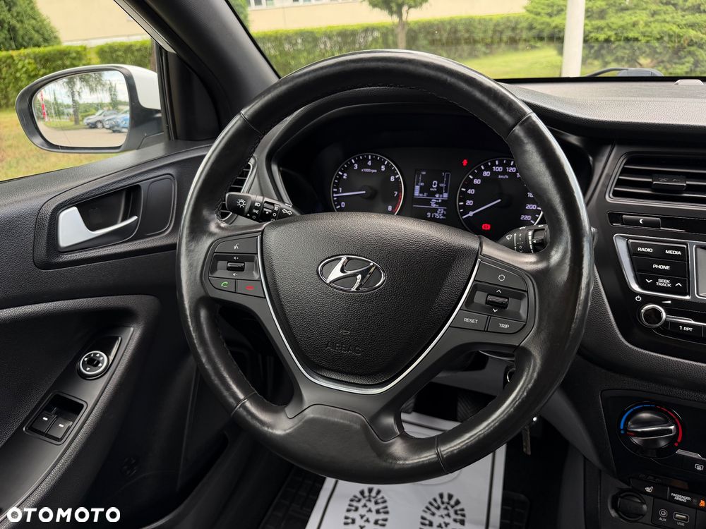 Hyundai i20 1.2 Passion - 40