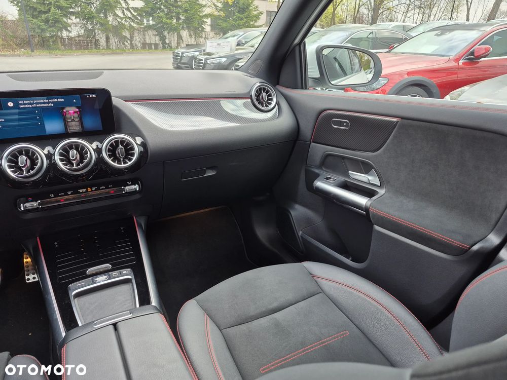 Mercedes-Benz GLA 200 AMG Line - 20