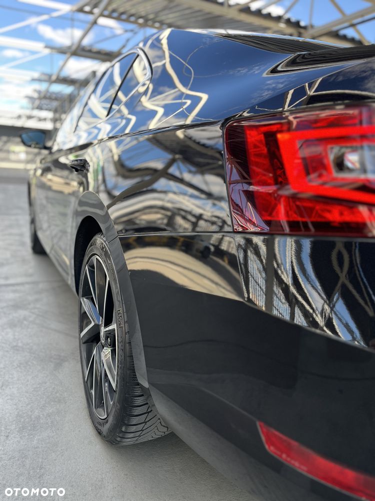 Skoda Superb 2.0 TDI 4x4 Ambition DSG - 17