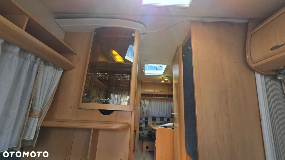 Hobby 440 De  Luxe na B 1200kg Markiza TV Łazienka - 11