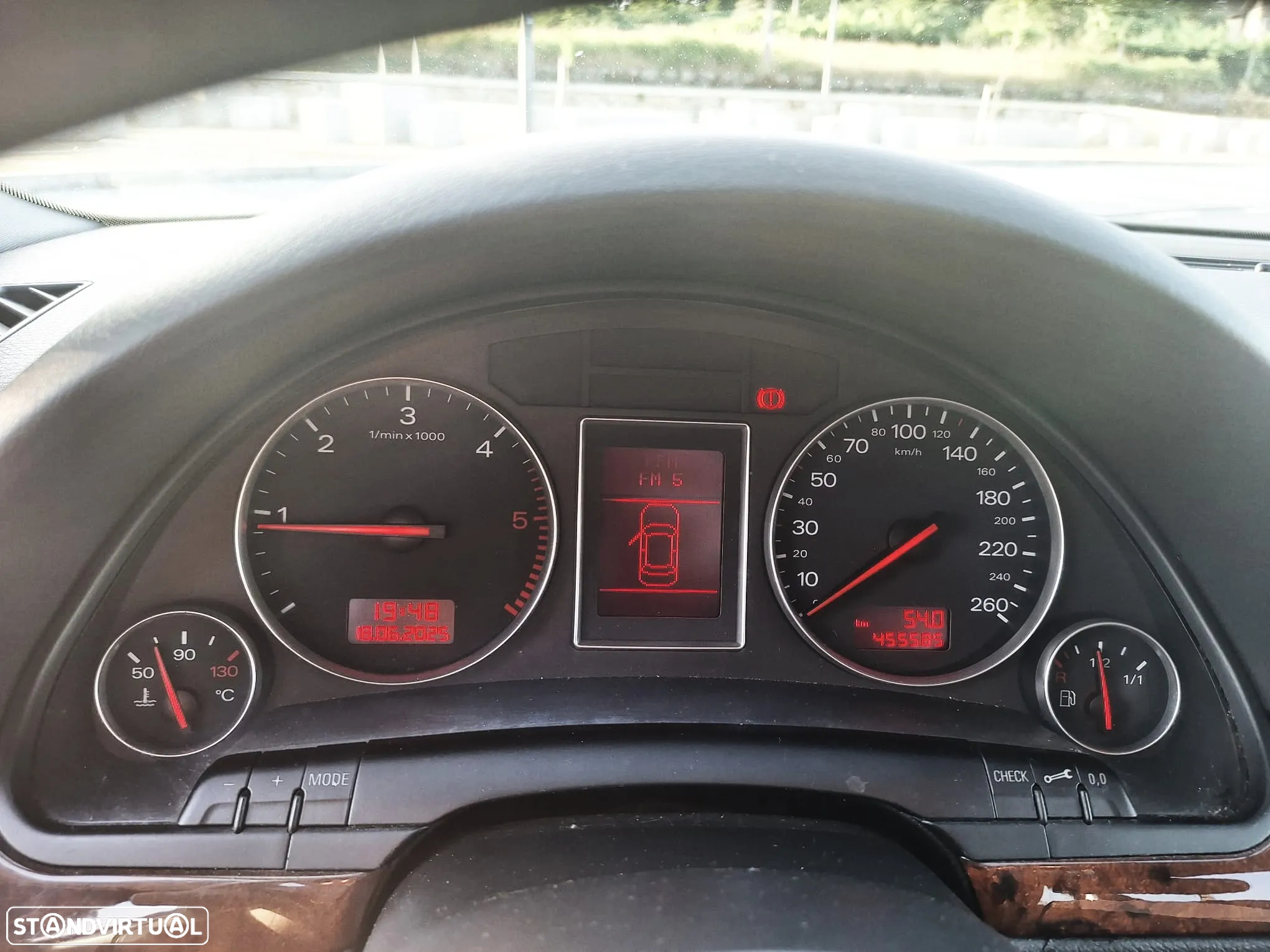 Audi A4 Avant - 11