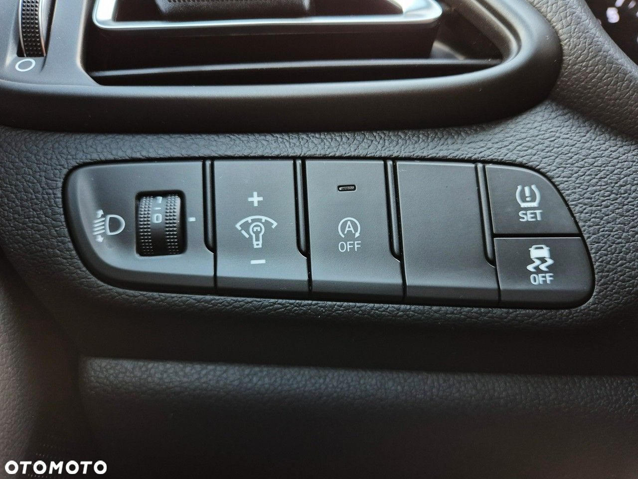Hyundai i30 - 24