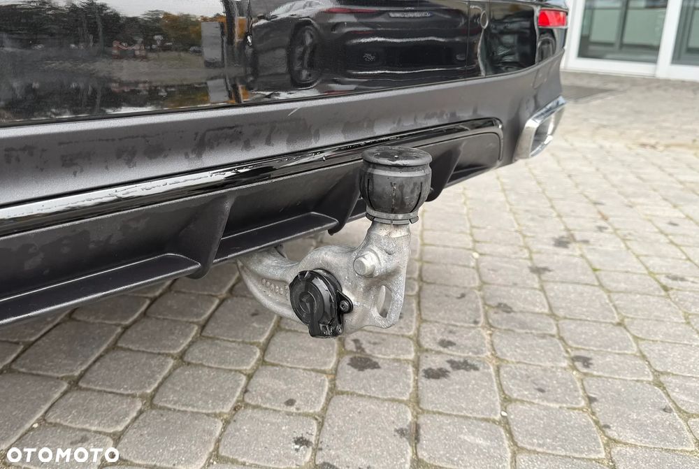 Mercedes-Benz Klasa E 220 d 4Matic 9G-TRONIC Edition AMG Line - 10