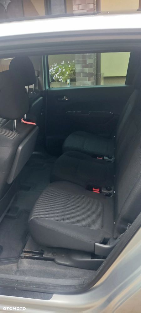 Peugeot 5008 - 18