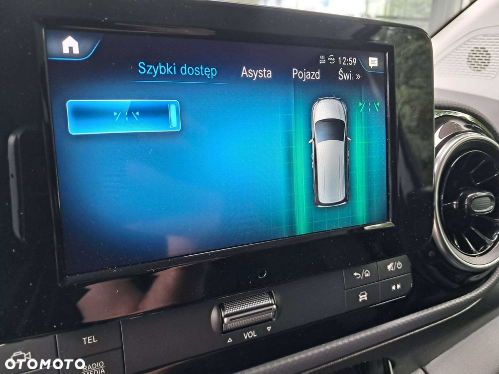 Mercedes-Benz Klasa T 180 d Style - 18