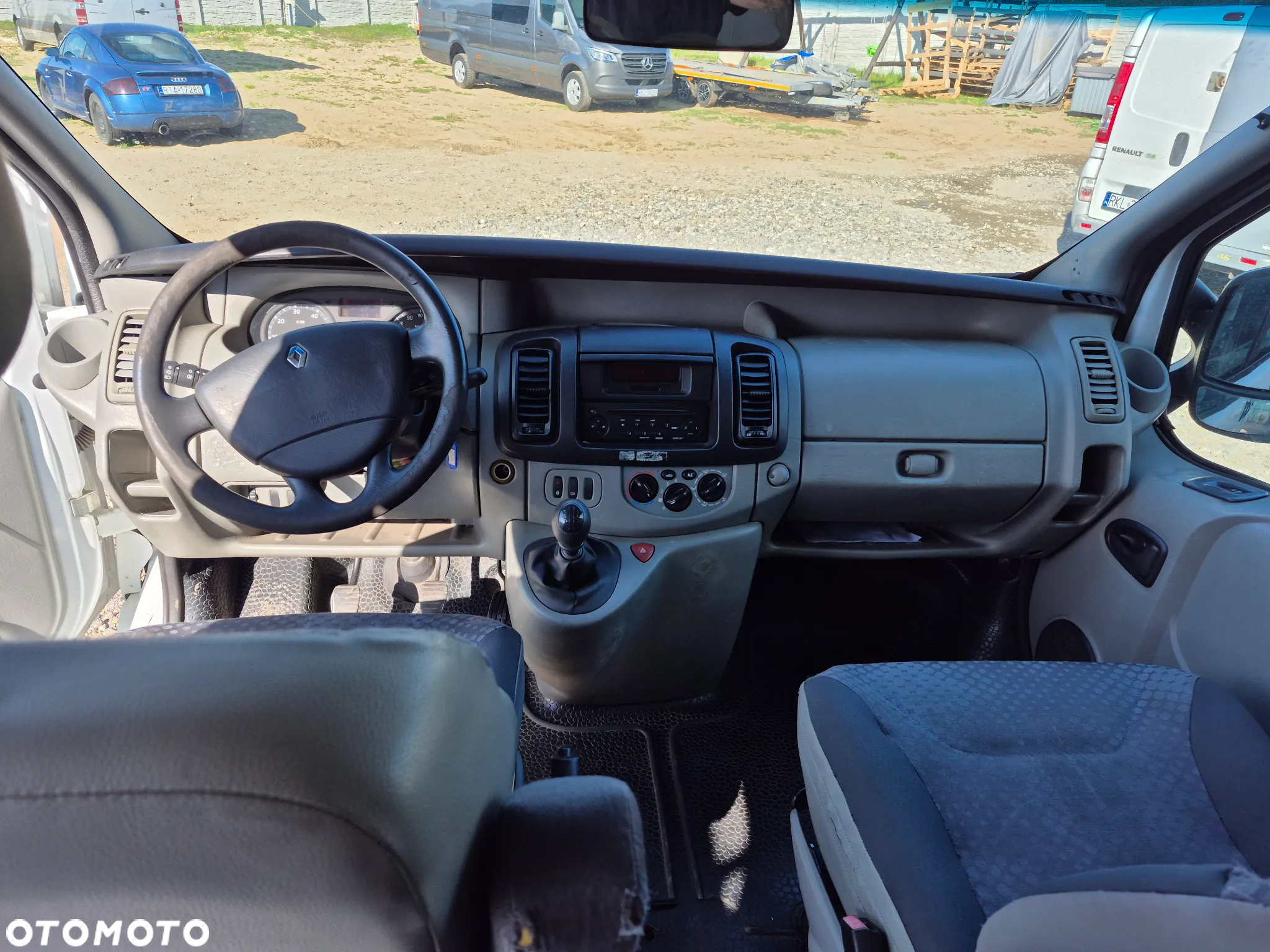 Renault Trafic 2.0 dCi 90 Combi L1H1 - 13