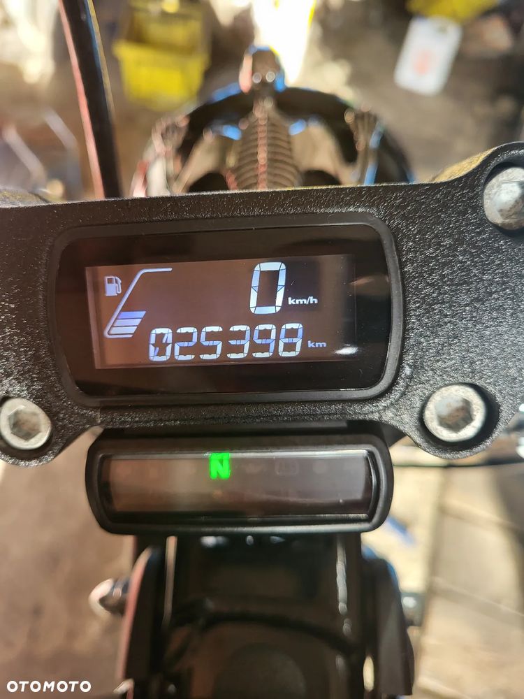 Harley-Davidson Softail Street Bob - 6