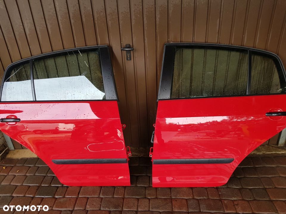 Drzwi Lewy Tył Kpl. Volkswagen Golf V Plus - 1
