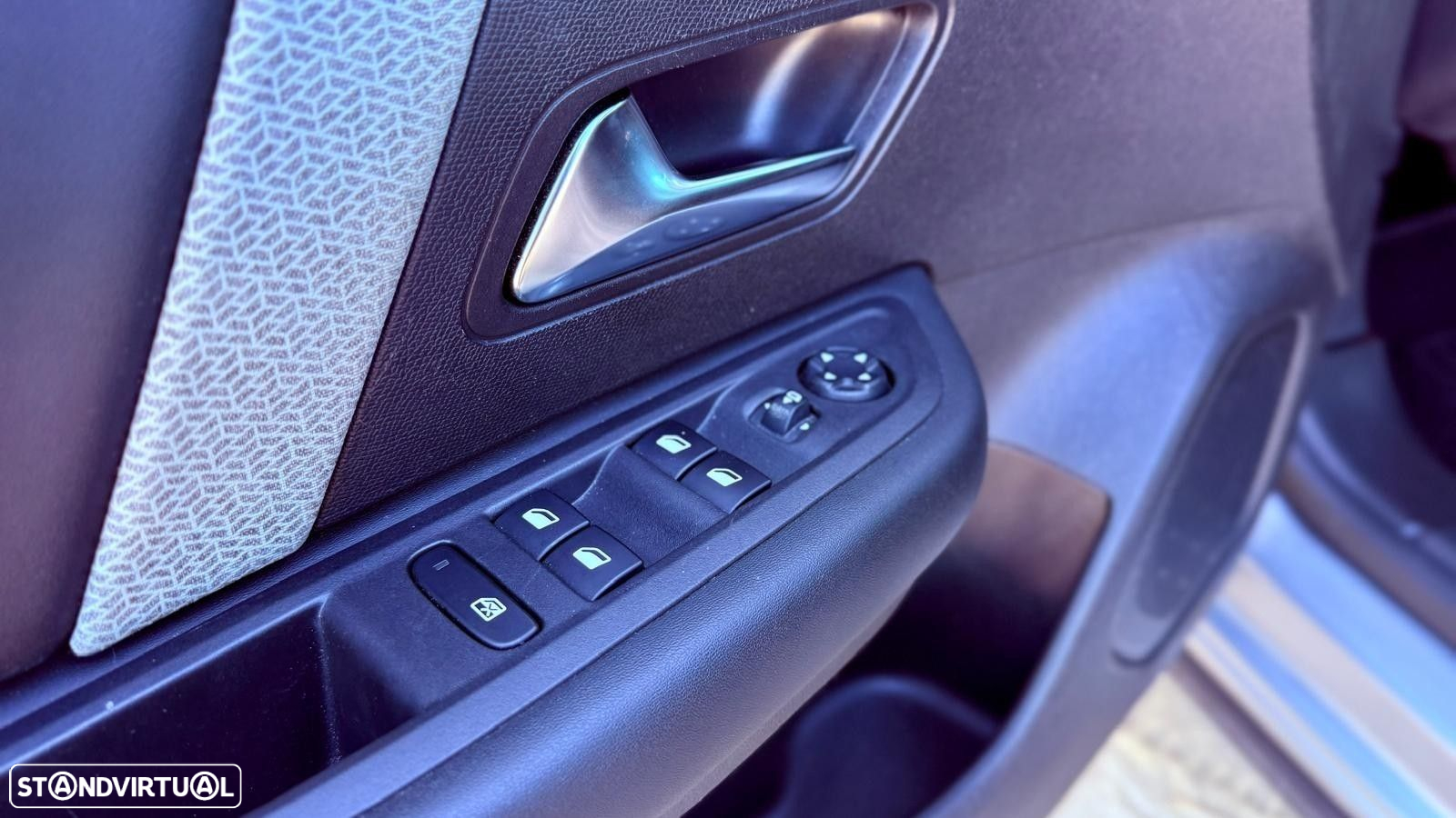 Citroën C4 1.2 PureTech Shine Pack EAT8 - 18