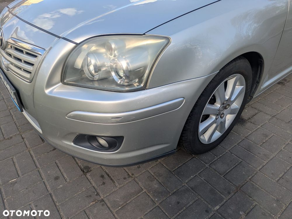 Toyota Avensis 1.8 VVT-i Luna - 5