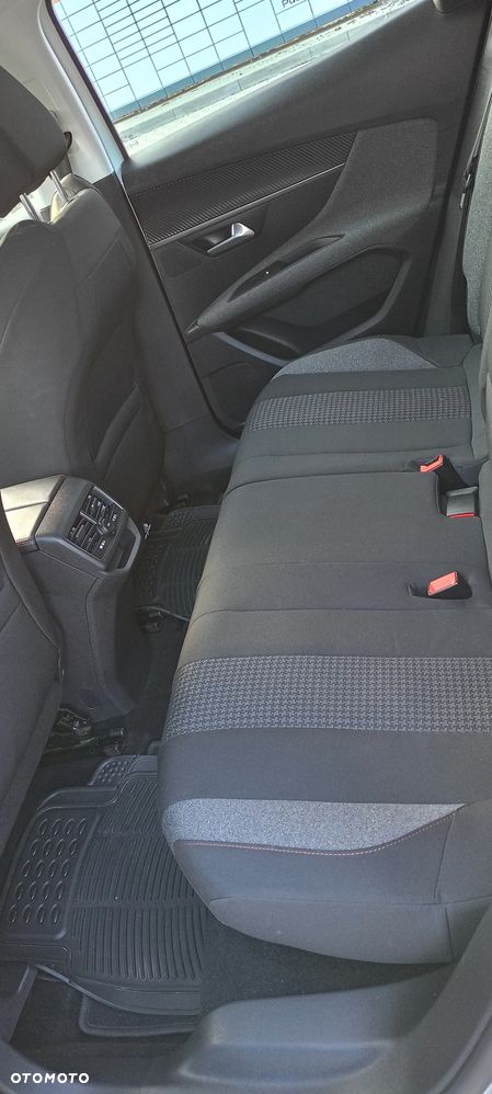 Peugeot 3008 1.5 BlueHDi Active S&S - 12