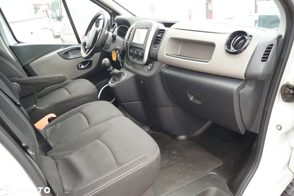 Renault Trafic - 21