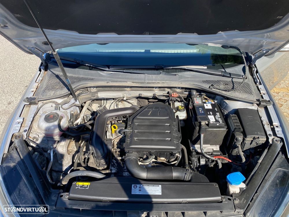 VW Golf Variant 1.0 TSI Confortline - 9