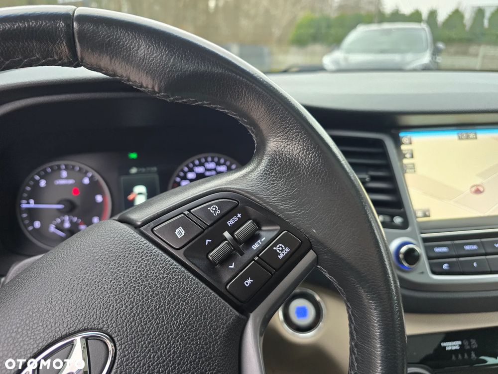 Hyundai Tucson 2.0 CRDI 2WD Style - 23