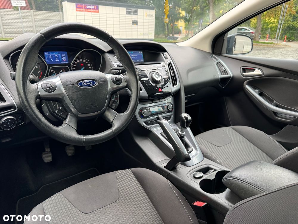 Ford Focus 1.6 EcoBoost Titanium - 12