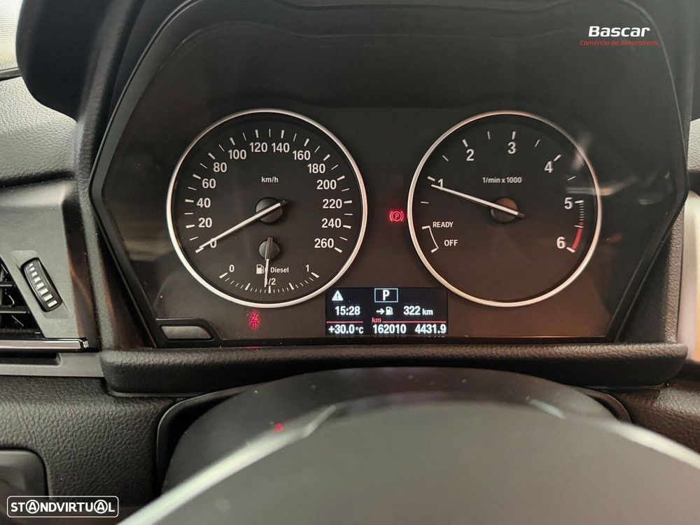 BMW 218 Active Tourer d Line Luxury Auto - 17