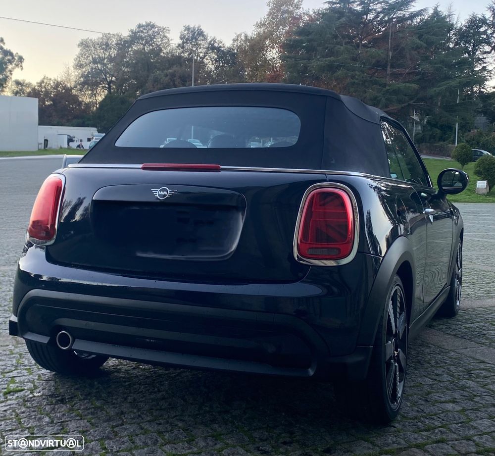 MINI Cabrio Cooper Premium Plus Essential Auto - 10