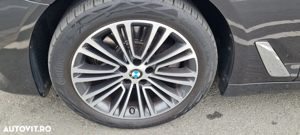 BMW Seria 5 520d Efficient Dynamics Edition Aut. - 10