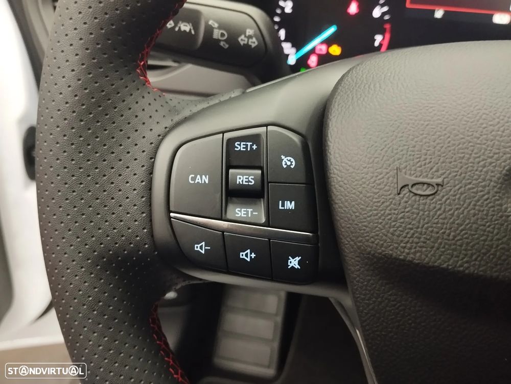 Ford Focus 1.0 EcoBoost MHEV ST-Line - 21