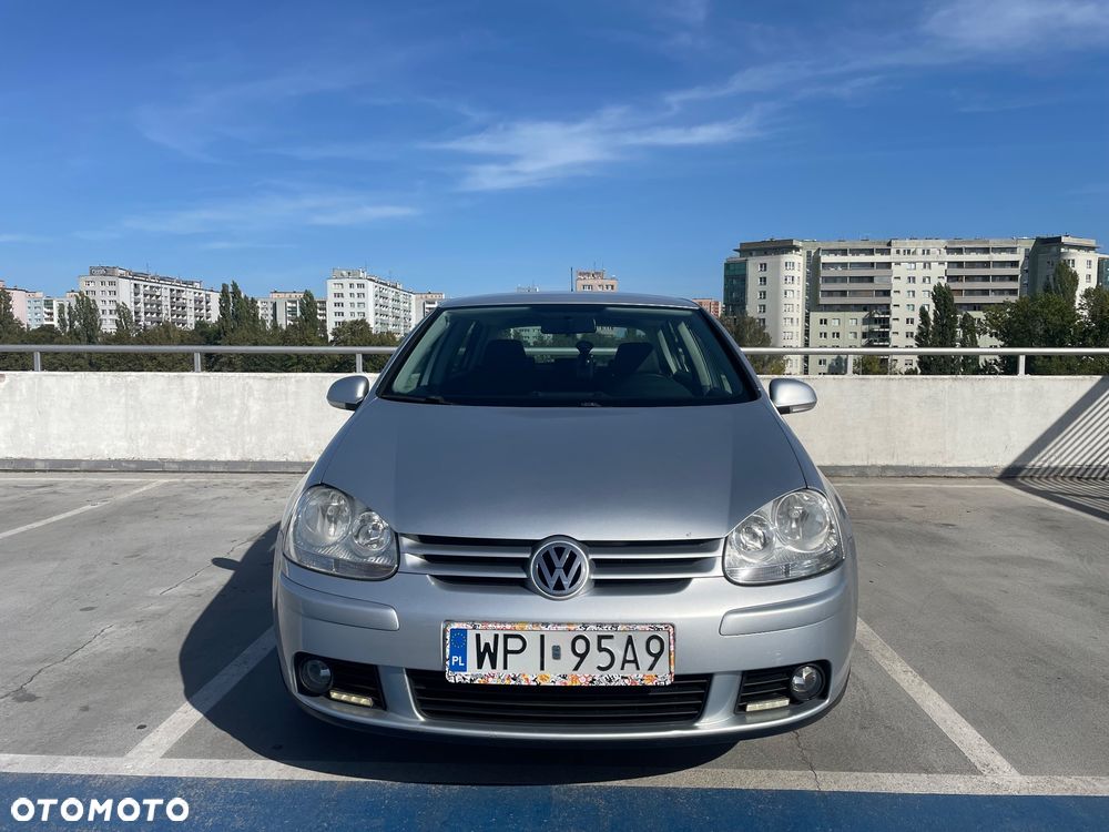 Volkswagen Golf 1.6 FSI Comfortline - 4