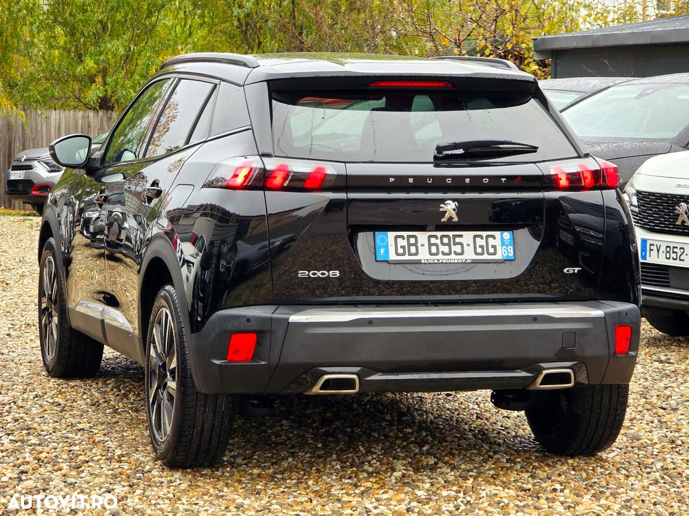 Peugeot 2008 PureTech 155 EAT8 GT Pack - 11