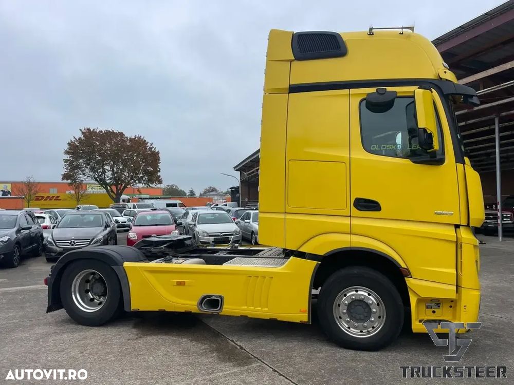 Mercedes-Benz Actros 1853 - 4