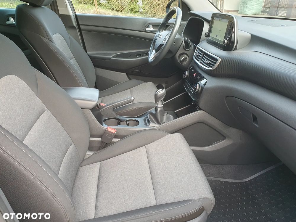Hyundai Tucson 1.6 GDi 2WD Pure - 16