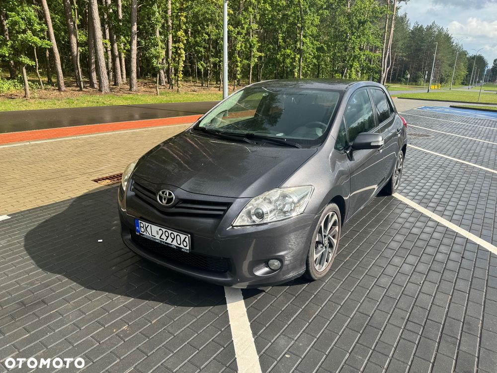 Toyota Auris 1.4 D-4D 2010 - 1