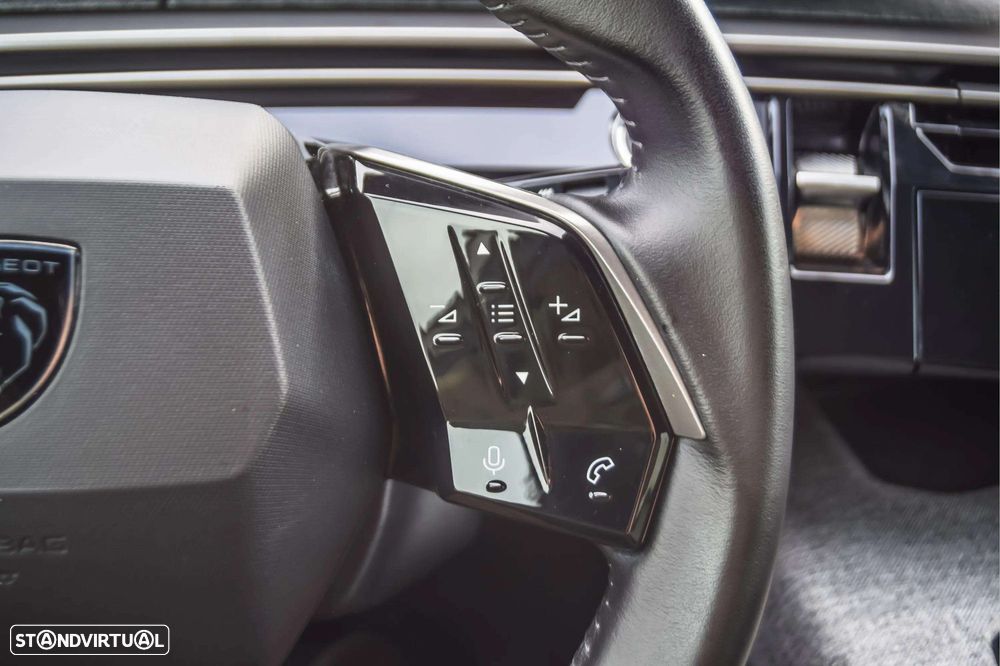 Peugeot 3008 1.2 Hybrid Allure e-DCS6 - 18