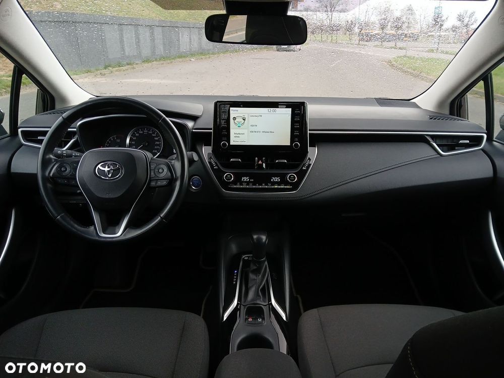 Toyota Corolla 1.8 Hybrid Comfort - 22