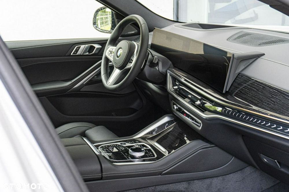 BMW X6 - 25