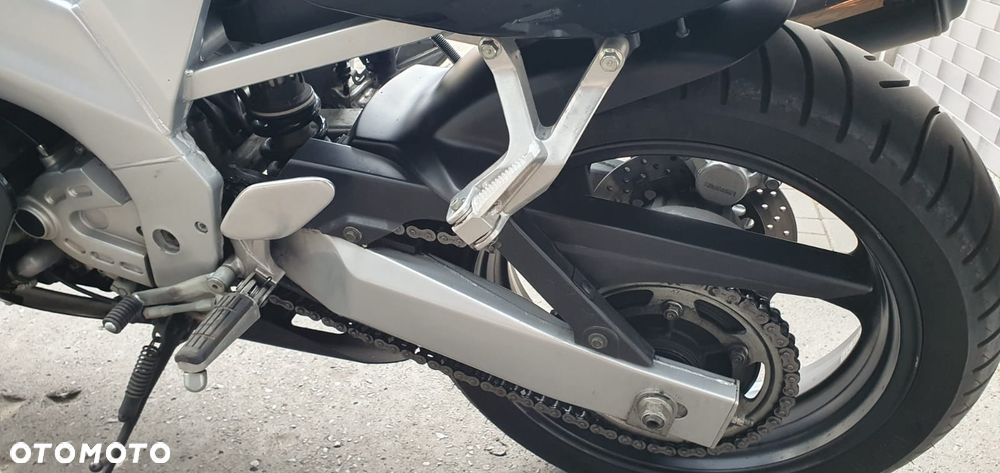 Yamaha FZR - 35