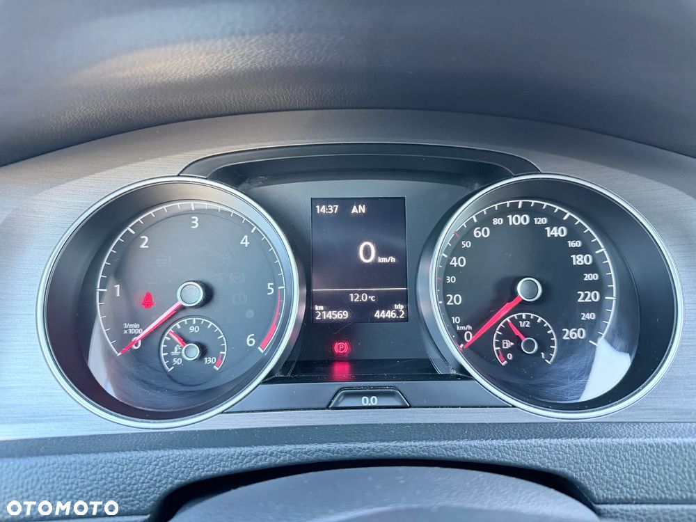 Volkswagen Golf VII 1.6 TDI BMT Comfortline - 16