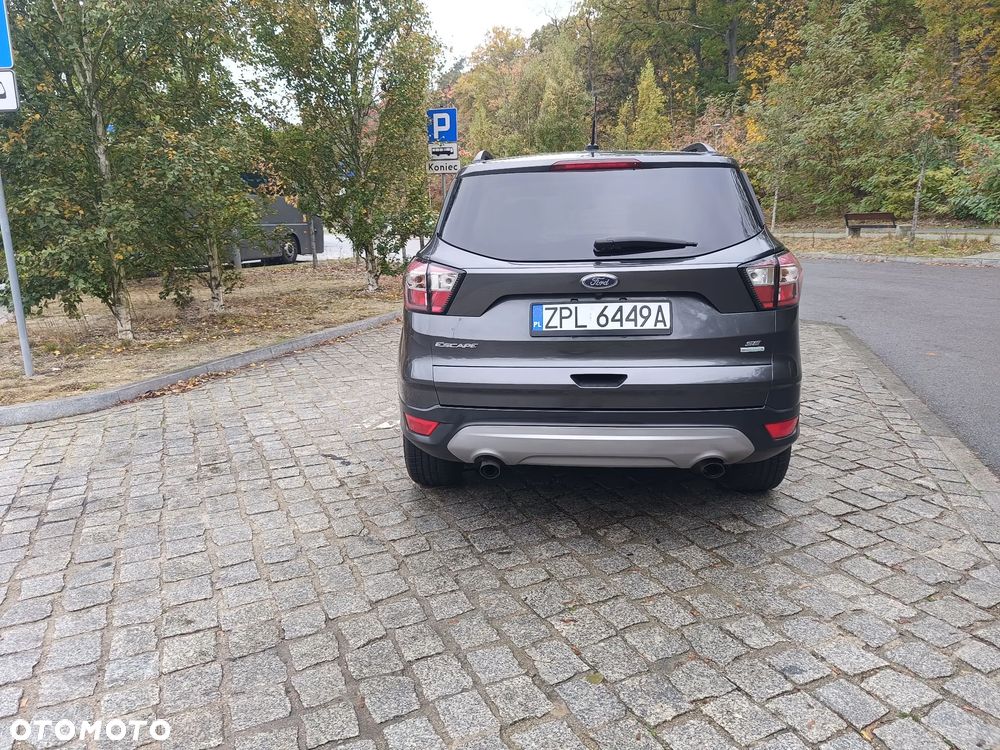 Ford Kuga - 9