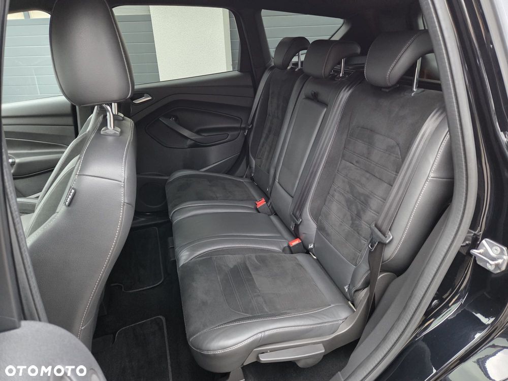 Ford Kuga 2.0 TDCi 4x4 ST-Line - 14