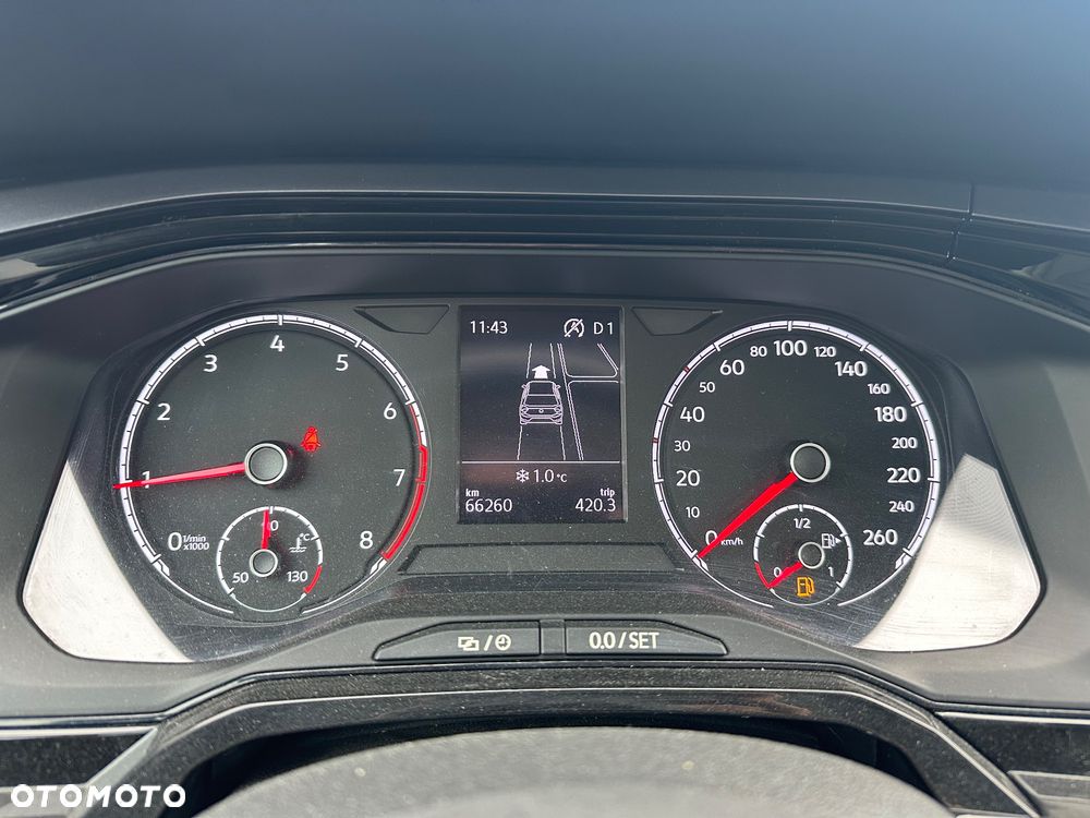 Volkswagen Polo 1.0 TSI DSG OPF IQ.DRIVE - 10