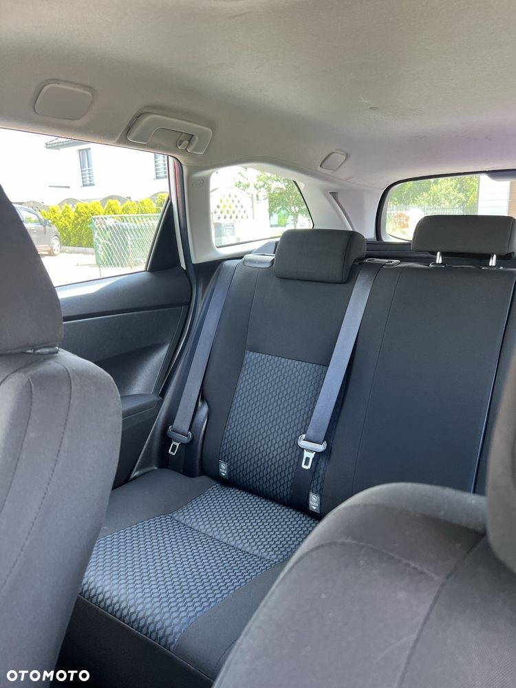 Toyota Auris - 4