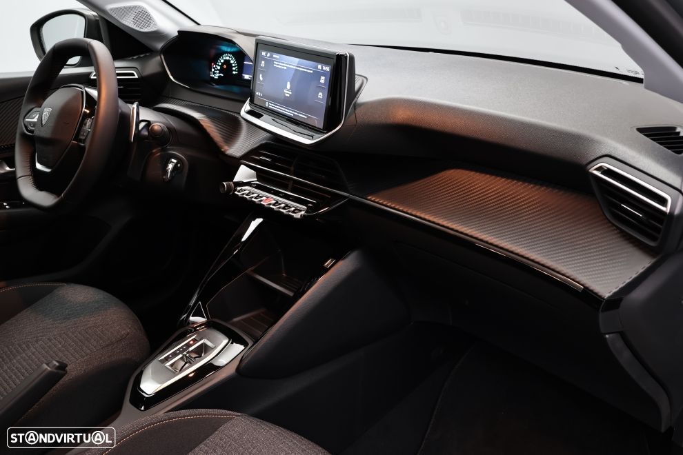 Peugeot 208 1.2 Hybrid Style e-DCS6 - 20