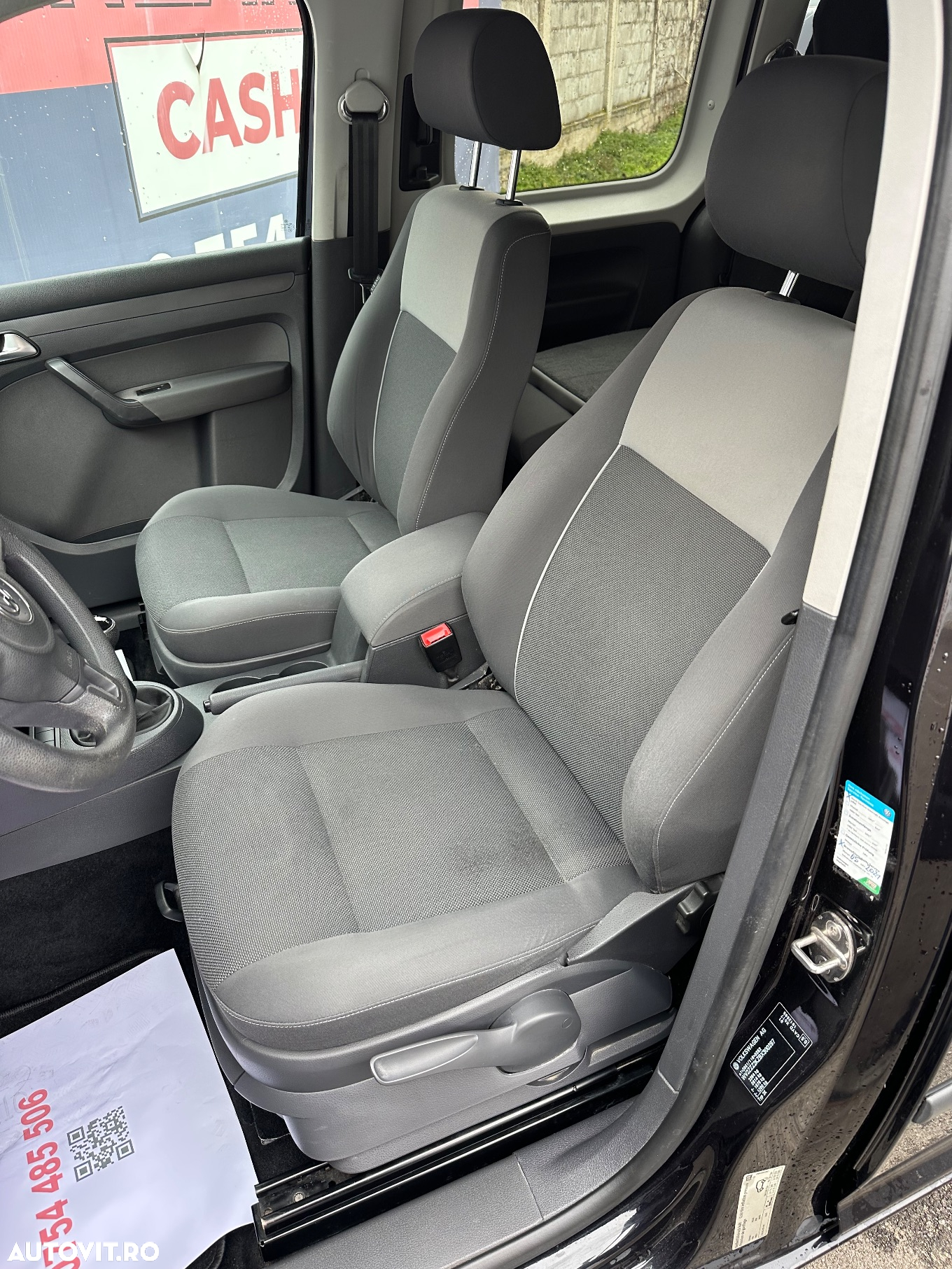 Volkswagen Caddy 1.6 TDI (7-Si.) Edition 30 - 12
